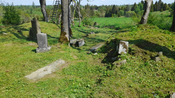 Údržba hřbitova Nové Vsi nad Odrou