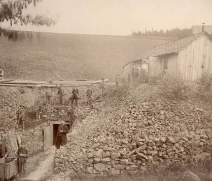 Zaniklé barnovské štoly a pamětní medaile